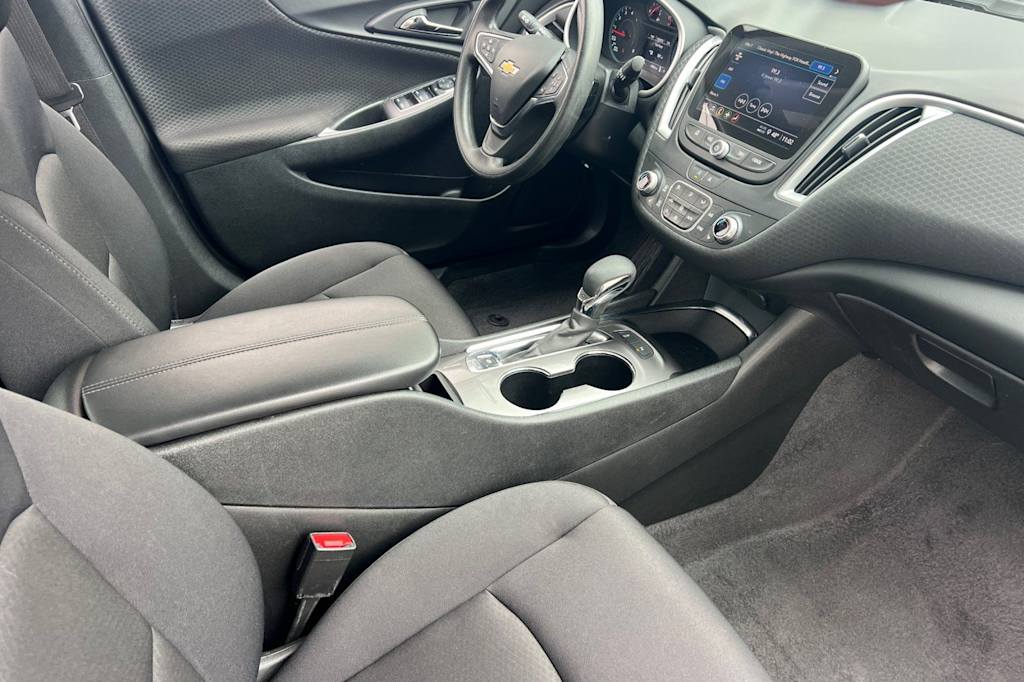 Thumbnail: 2024 Chevrolet Malibu - 13