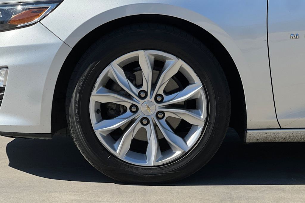 Thumbnail: 2021 Chevrolet Malibu - 8