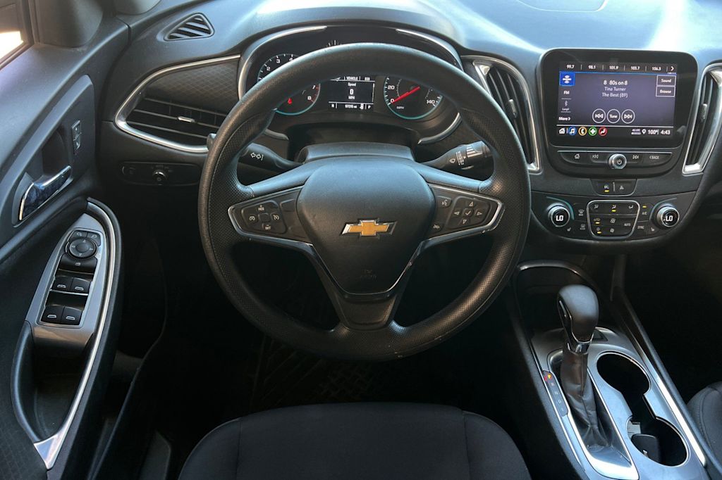 Thumbnail: 2021 Chevrolet Malibu - 12