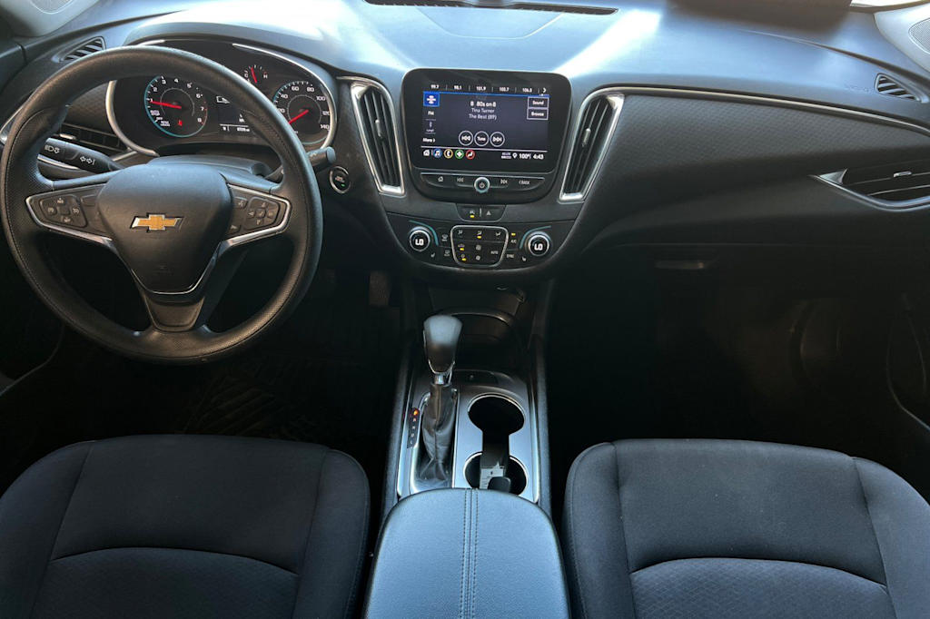 Thumbnail: 2021 Chevrolet Malibu - 2