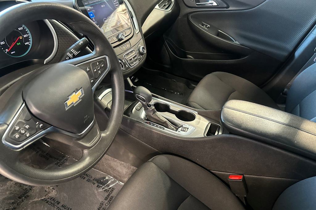 Thumbnail: 2024 Chevrolet Malibu - 9