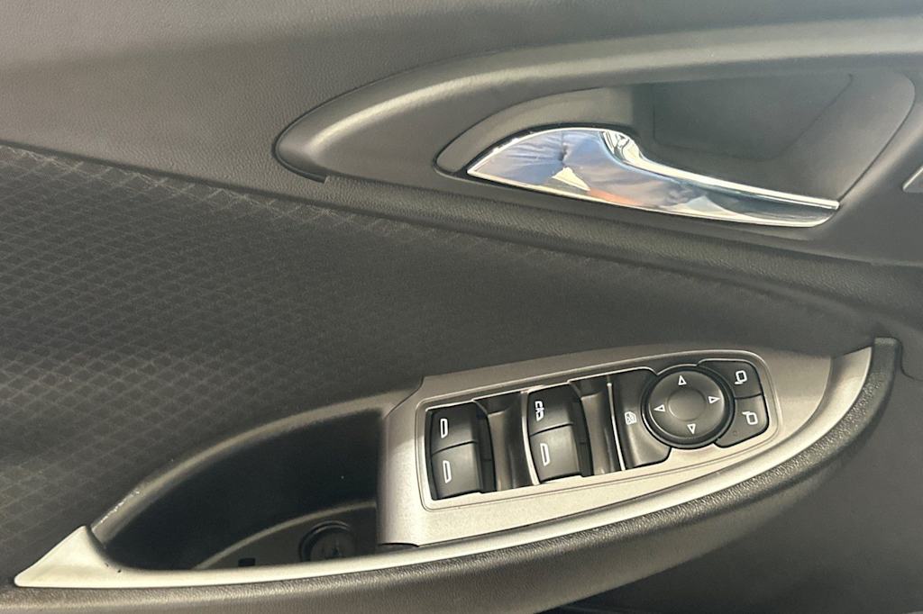Thumbnail: 2024 Chevrolet Malibu - 22