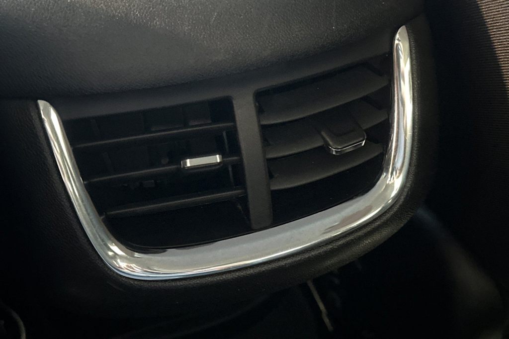 Thumbnail: 2024 Chevrolet Malibu - 24