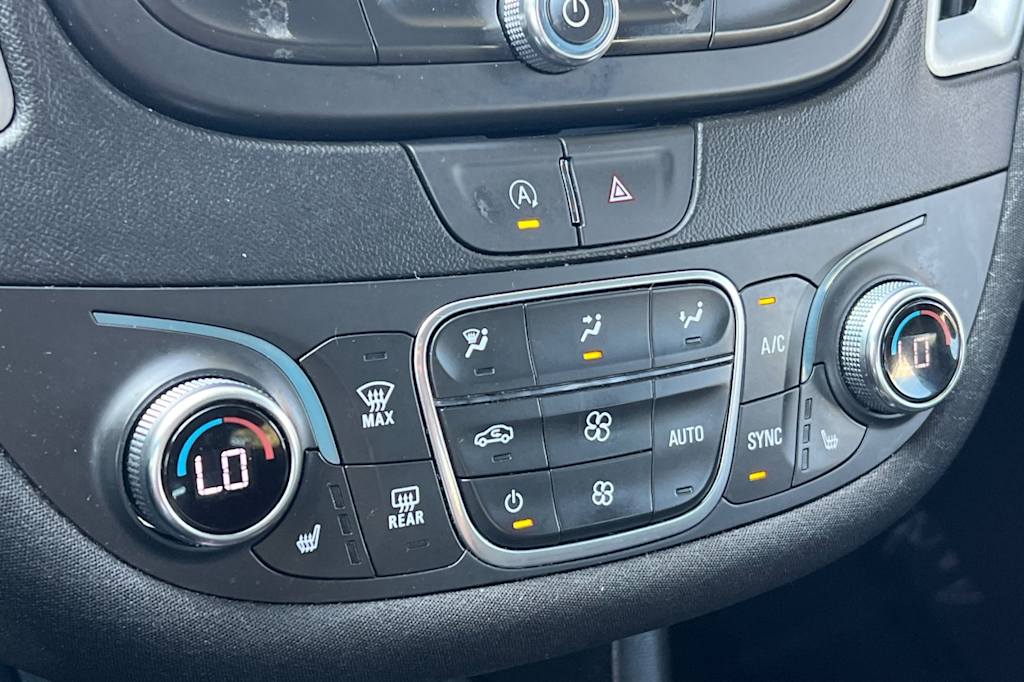 Thumbnail: 2024 Chevrolet Malibu - 27