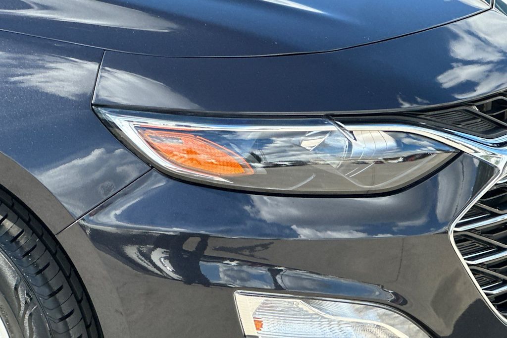 Thumbnail: 2023 Chevrolet Malibu - 33