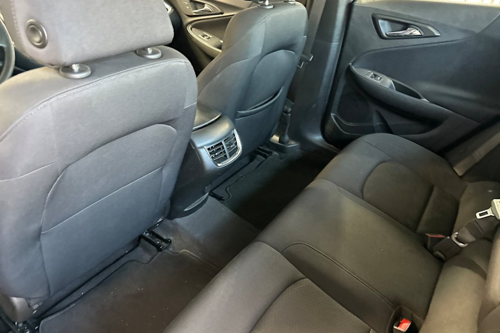 Thumbnail: 2023 Chevrolet Malibu - 11