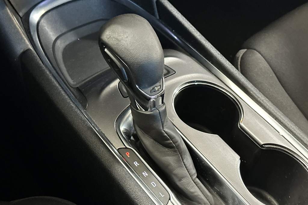 Thumbnail: 2023 Chevrolet Malibu - 15