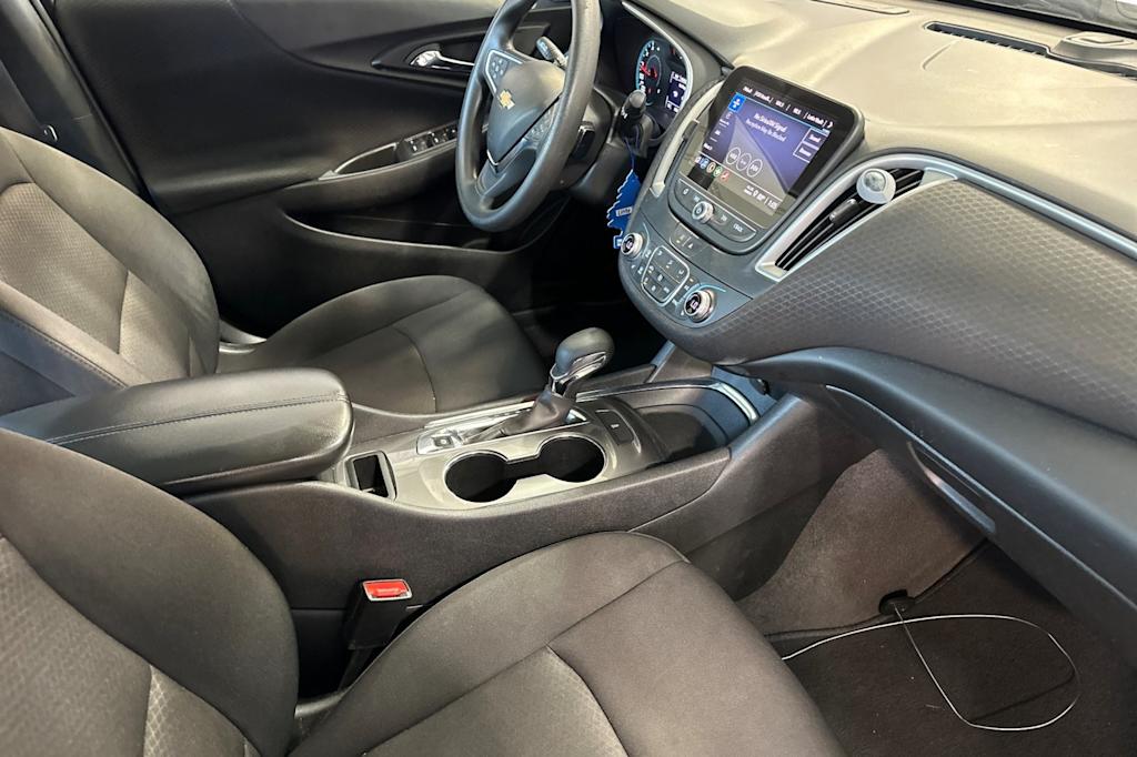 Thumbnail: 2023 Chevrolet Malibu - 13