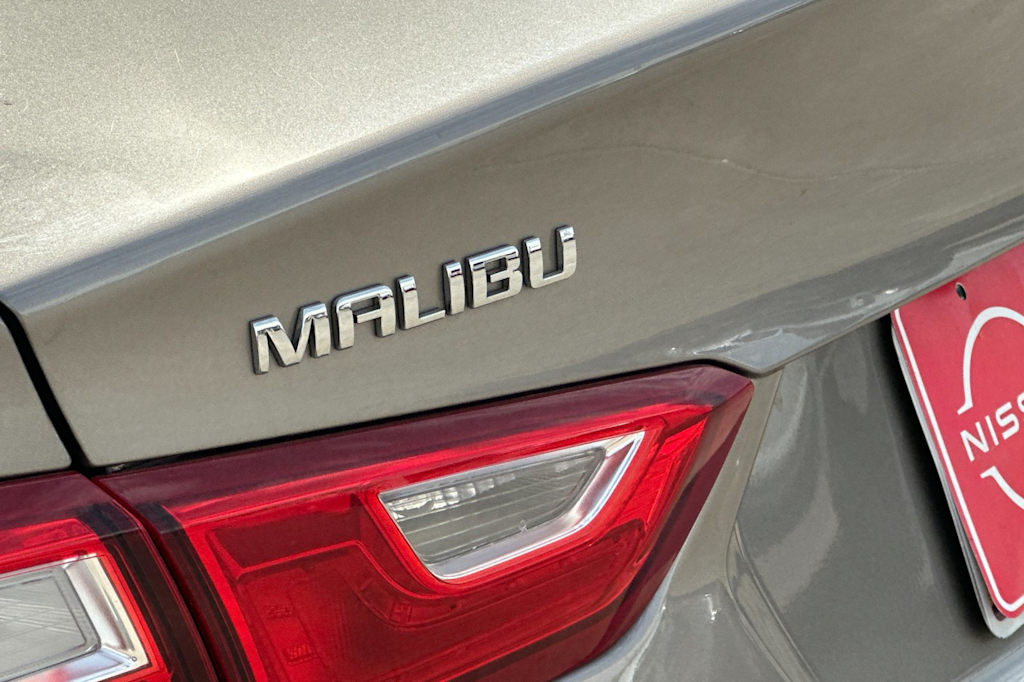 Thumbnail: 2024 Chevrolet Malibu - 7