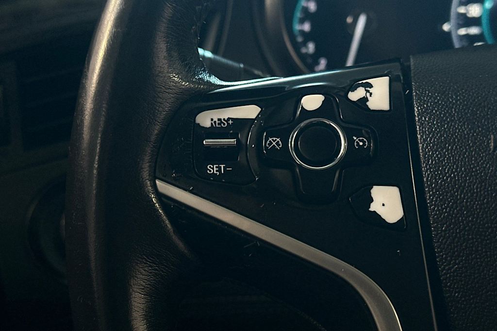 Thumbnail: 2015 Buick LaCrosse - 31