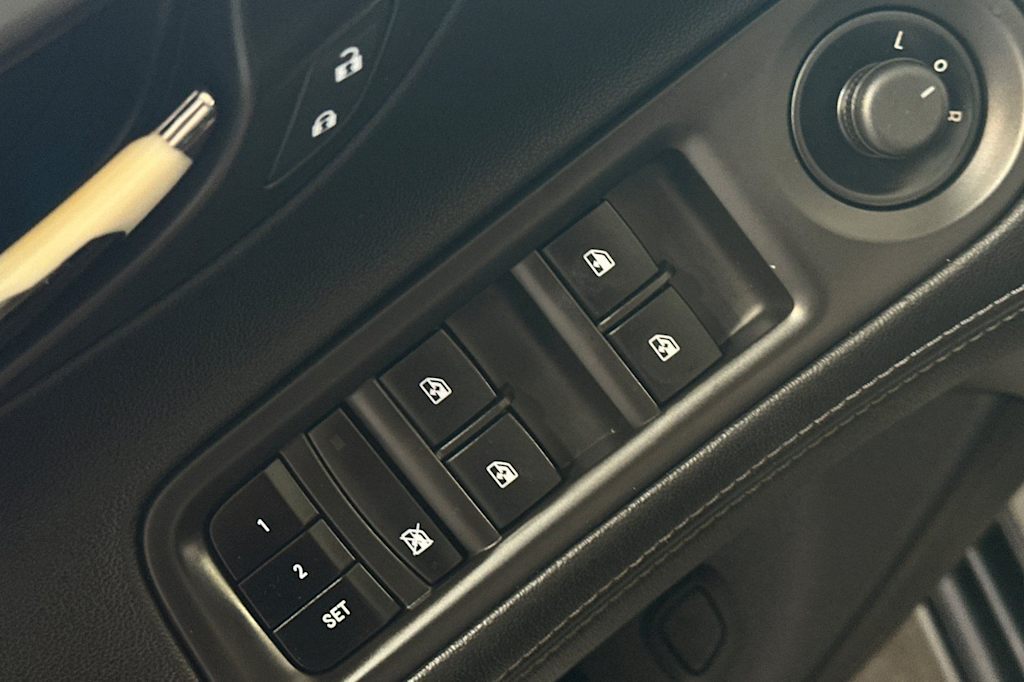 Thumbnail: 2015 Buick LaCrosse - 21