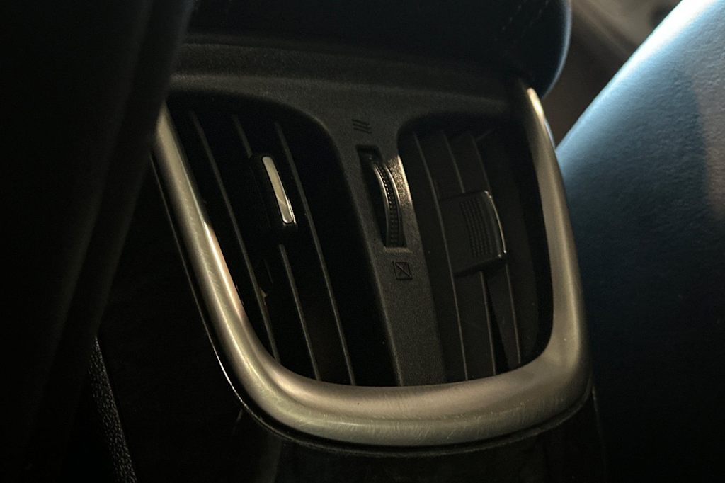 Thumbnail: 2015 Buick LaCrosse - 13