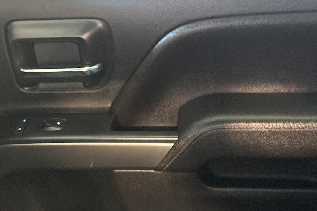 Thumbnail: 2015 Chevrolet Silverado 2500 - 22