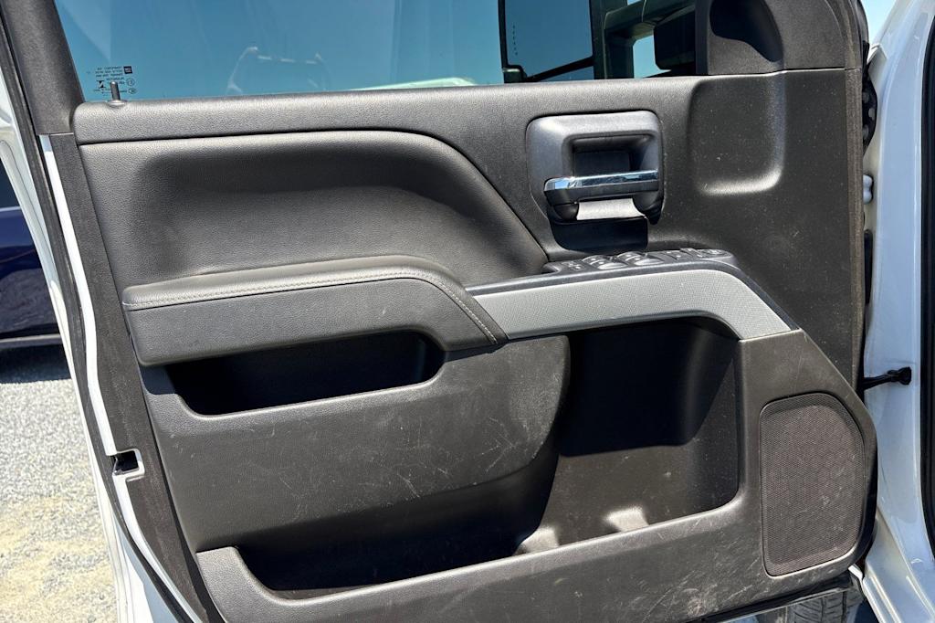 Thumbnail: 2018 Chevrolet Silverado 2500 - 22