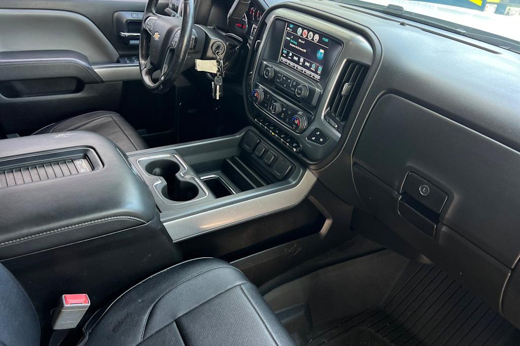 Thumbnail: 2019 Chevrolet Silverado 3500 - 13