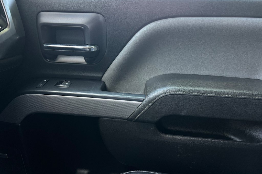 Thumbnail: 2019 Chevrolet Silverado 3500 - 23