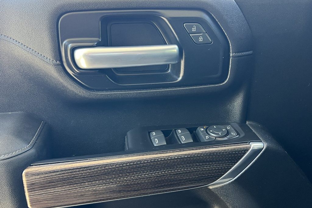 Thumbnail: 2020 Chevrolet Silverado 2500 - 18