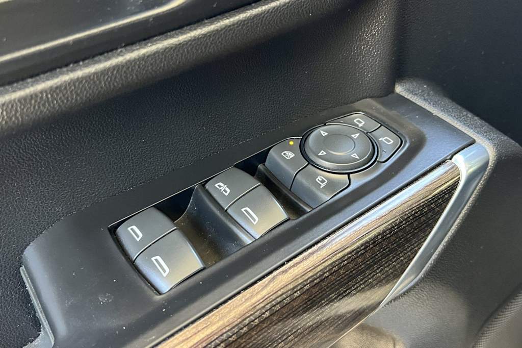 Thumbnail: 2020 Chevrolet Silverado 2500 - 19