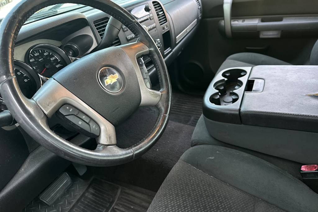 Thumbnail: 2007 Chevrolet Silverado 1500 - 2