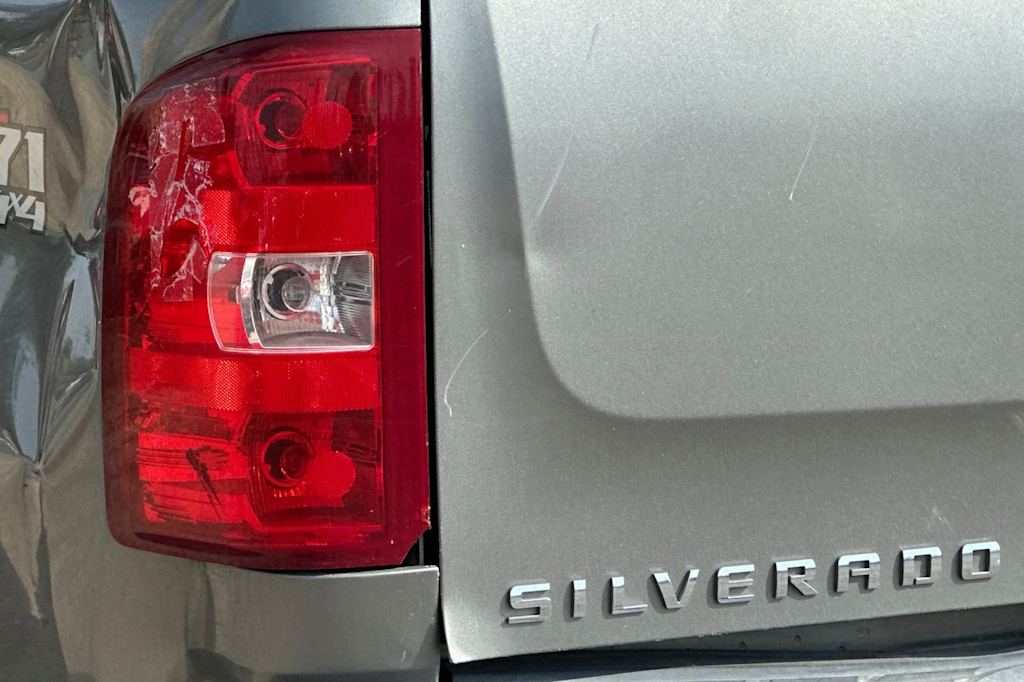 Thumbnail: 2007 Chevrolet Silverado 1500 - 17