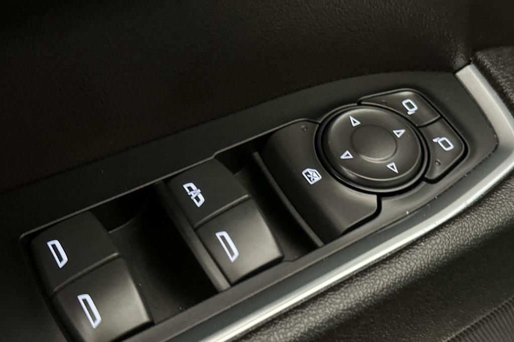 Thumbnail: 2024 Chevrolet Silverado 1500 - 22