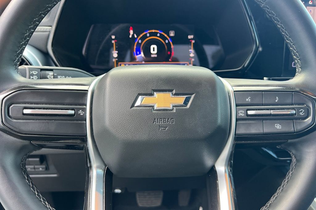 Thumbnail: 2023 Chevrolet Colorado - 30