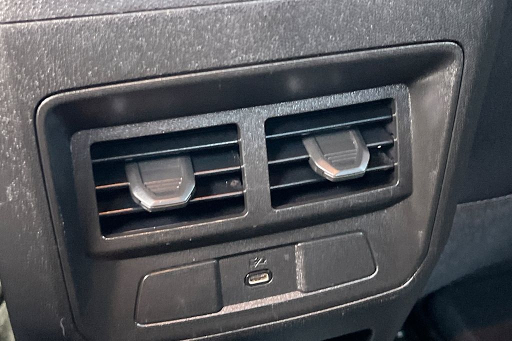 Thumbnail: 2023 Chevrolet Colorado - 24