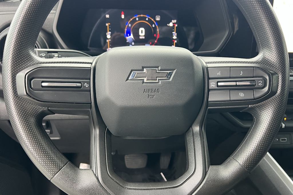 Thumbnail: 2023 Chevrolet Colorado - 29