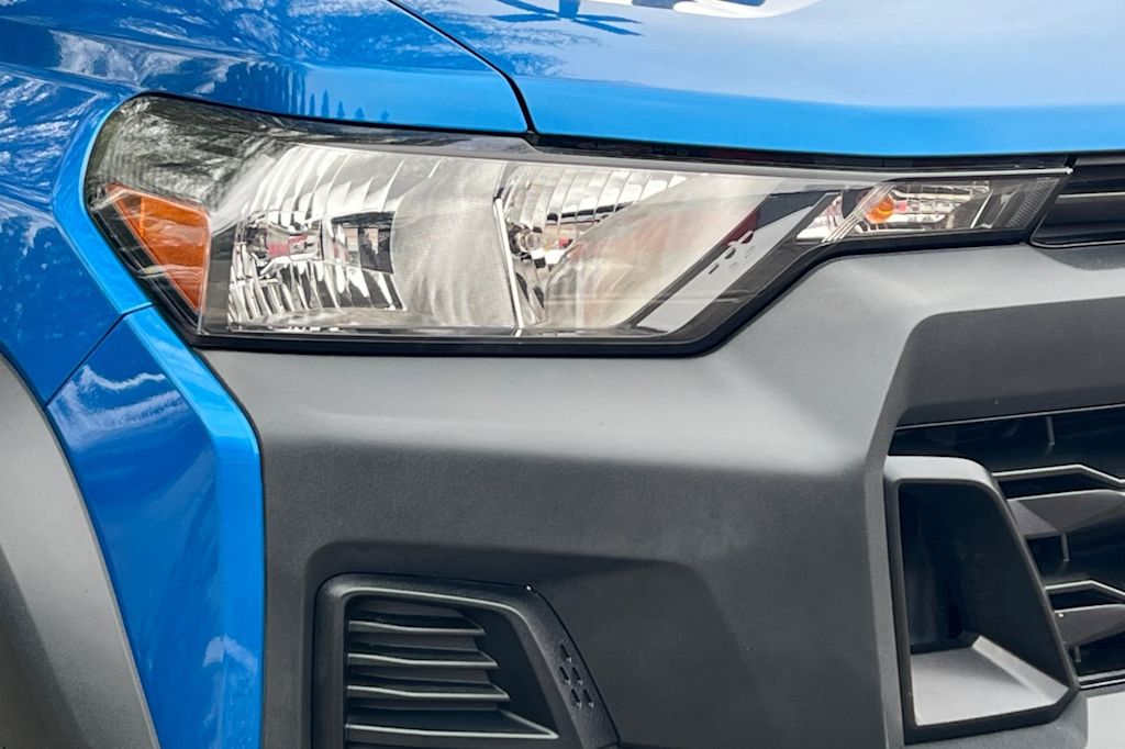 Thumbnail: 2023 Chevrolet Colorado - 34