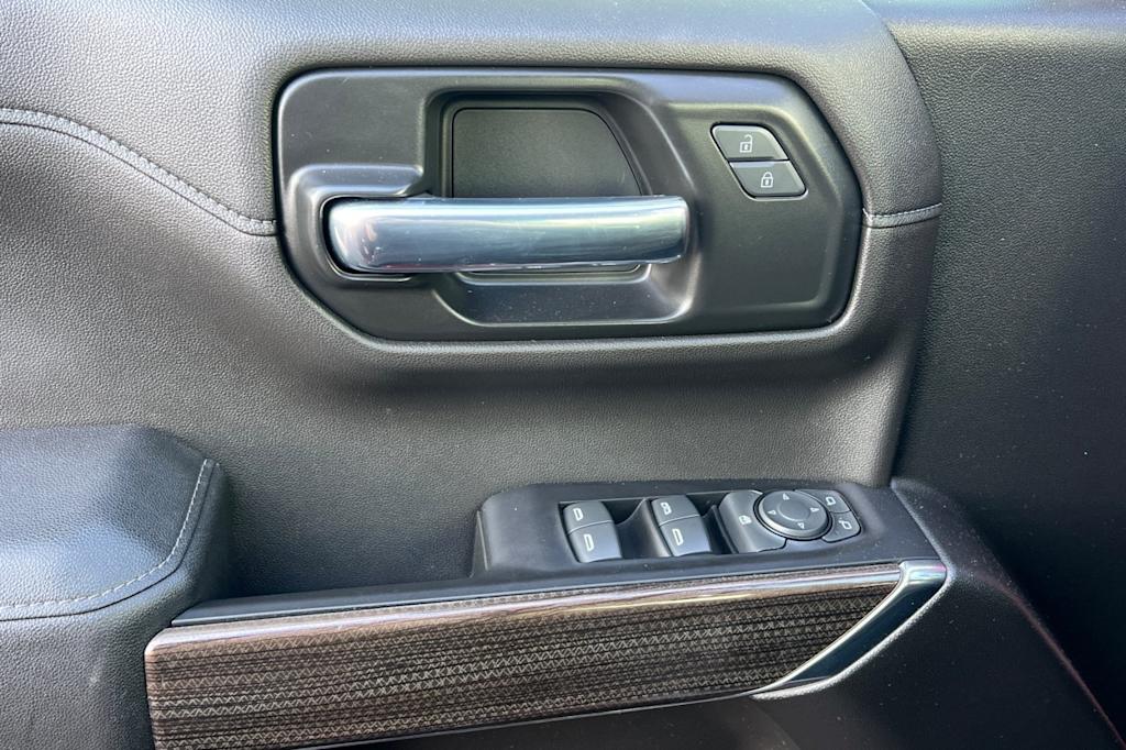 Thumbnail: 2022 Chevrolet Silverado 1500 - 21