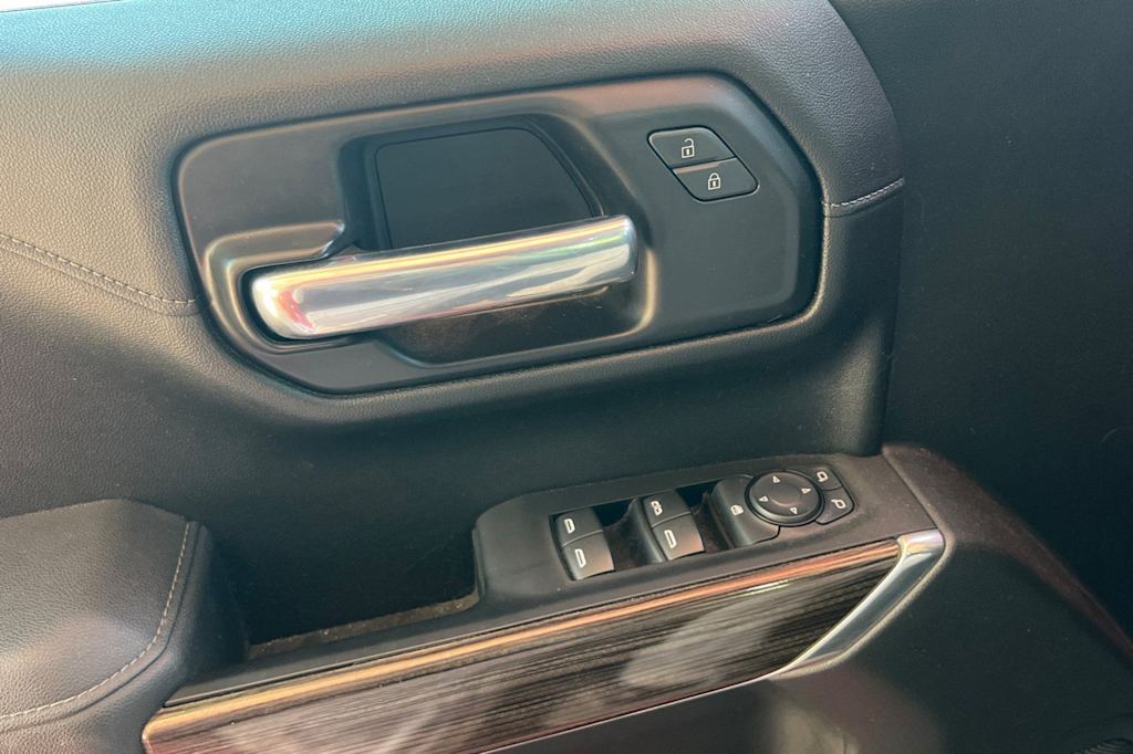 Thumbnail: 2021 Chevrolet Silverado 1500 - 21