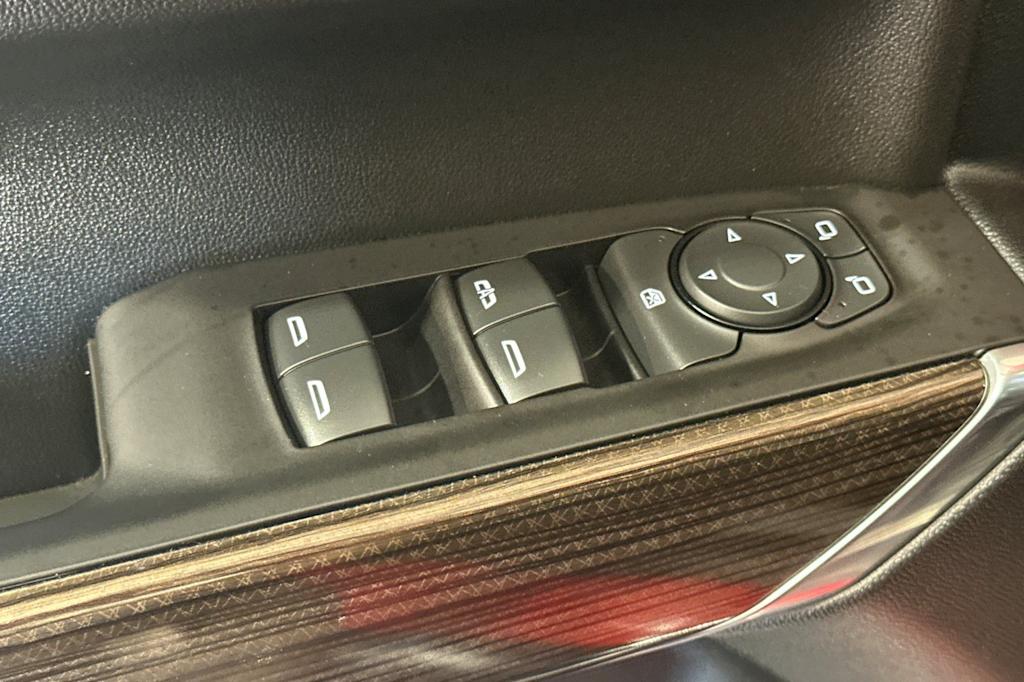 Thumbnail: 2021 Chevrolet Silverado 1500 - 22