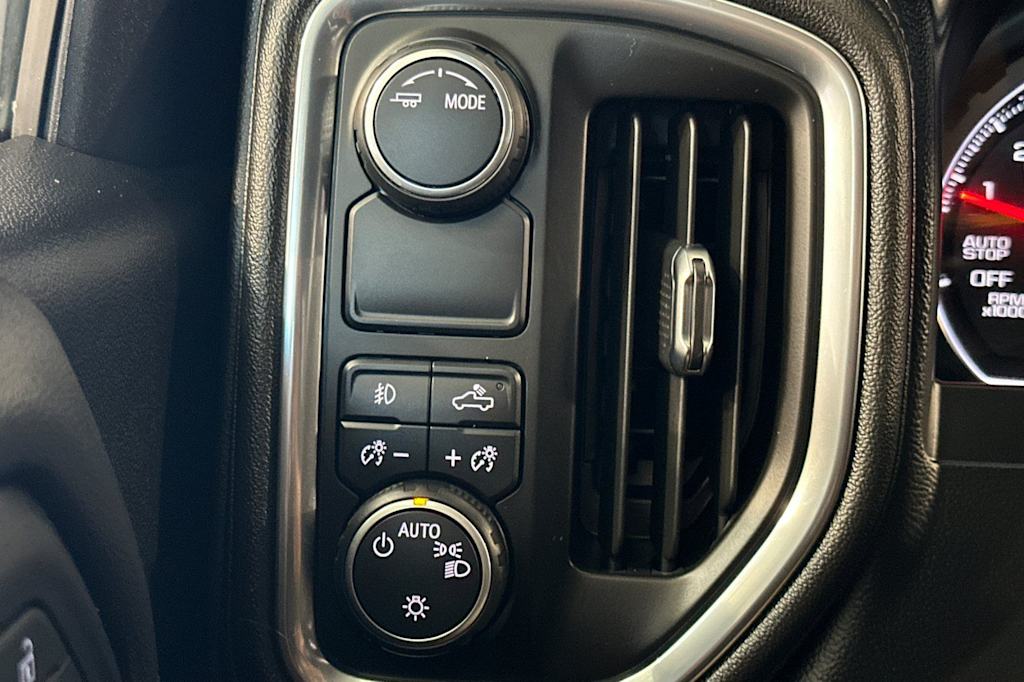 Thumbnail: 2021 Chevrolet Silverado 1500 - 33