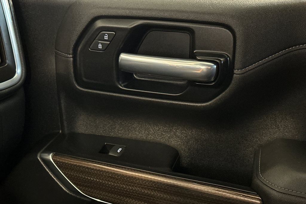 Thumbnail: 2021 Chevrolet Silverado 1500 - 24