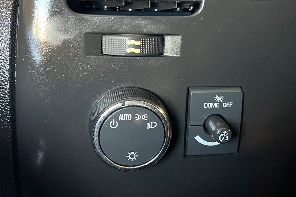 Thumbnail: 2013 Chevrolet Silverado 1500 - 30
