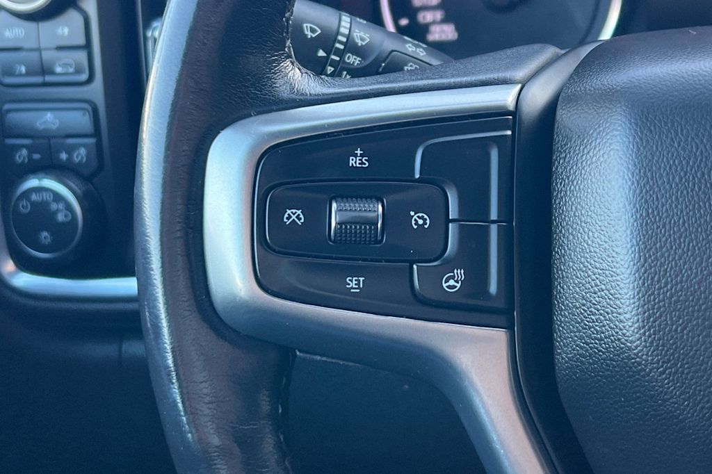 Thumbnail: 2021 Chevrolet Silverado 1500 - 32