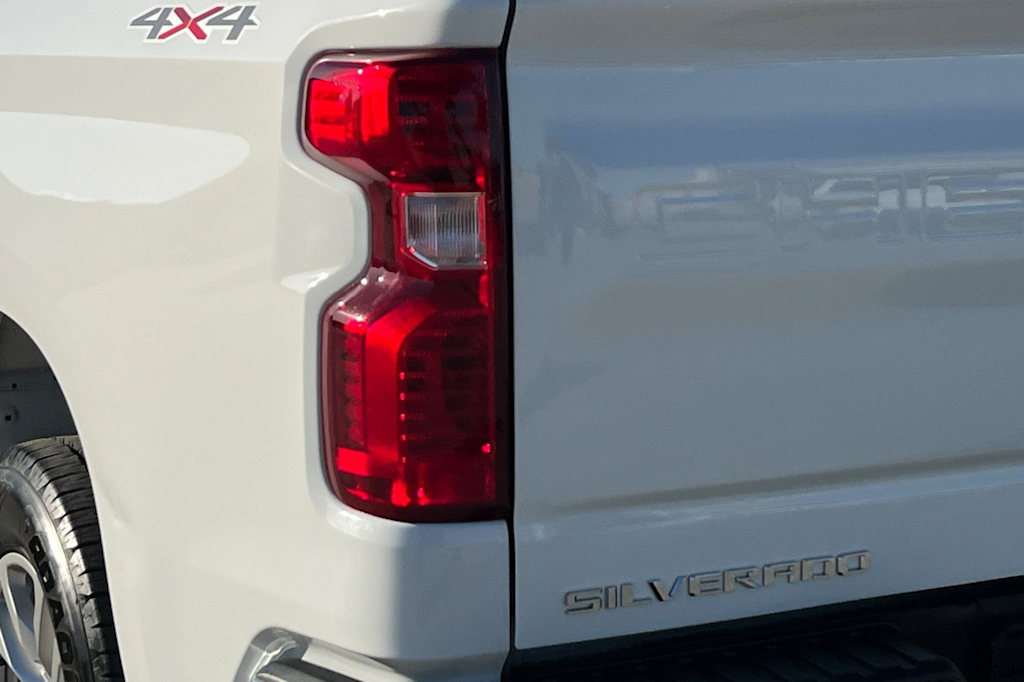 Thumbnail: 2021 Chevrolet Silverado 1500 - 36