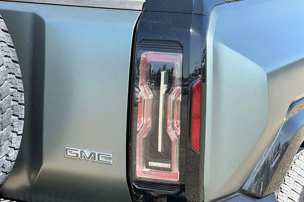 Thumbnail: 2024 GMC Hummer EV - 37