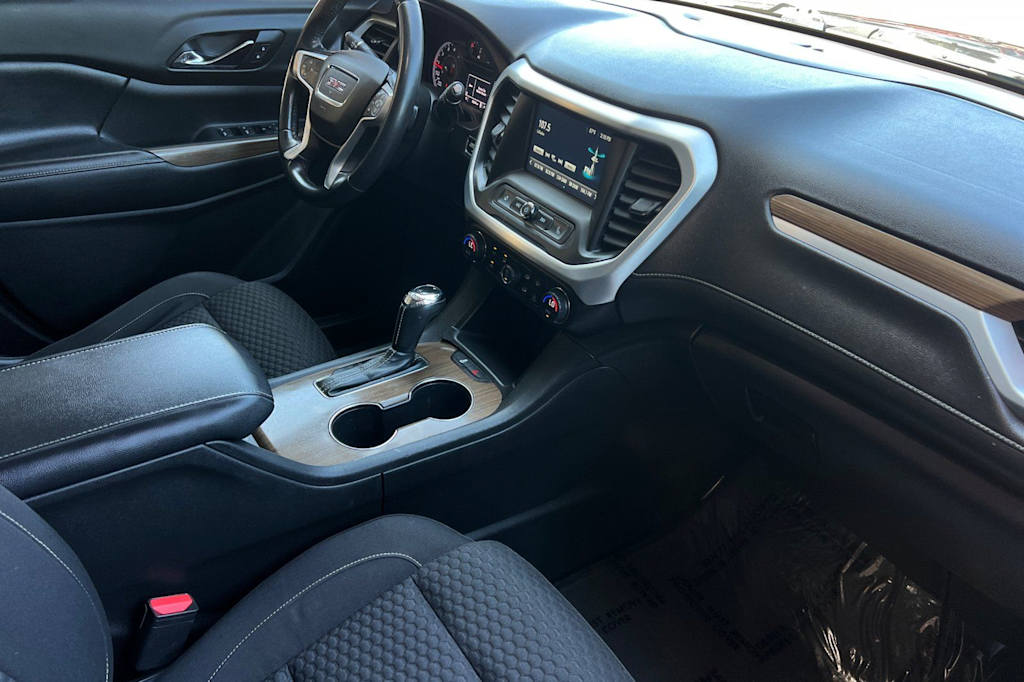 Thumbnail: 2018 GMC Acadia - 13