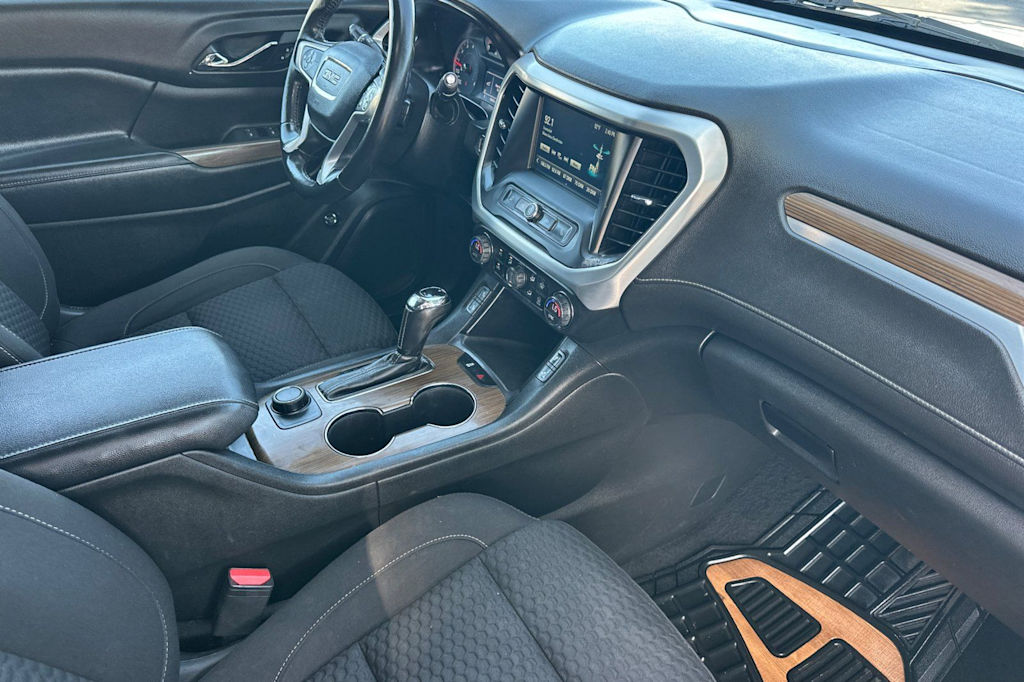 Thumbnail: 2018 GMC Acadia - 13