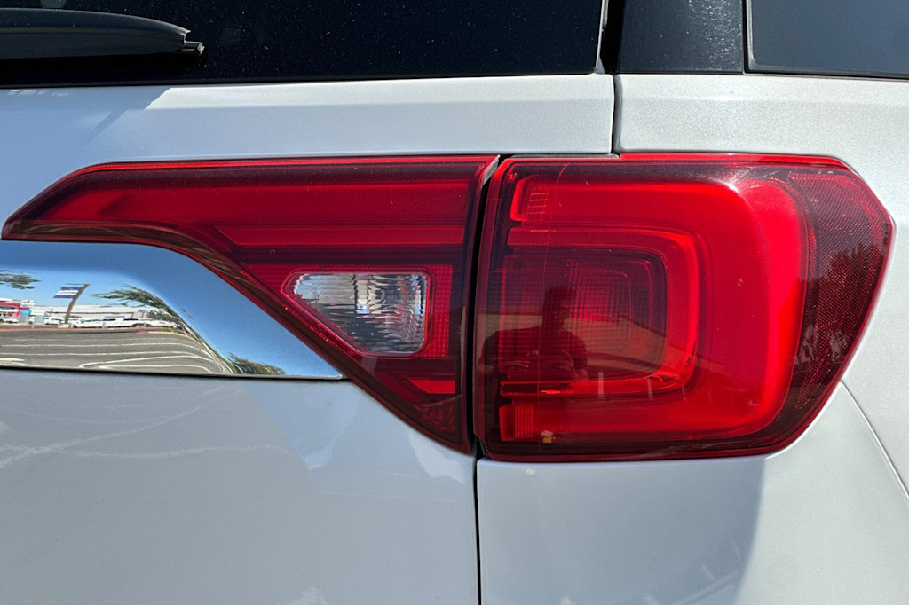 Thumbnail: 2018 GMC Acadia - 36
