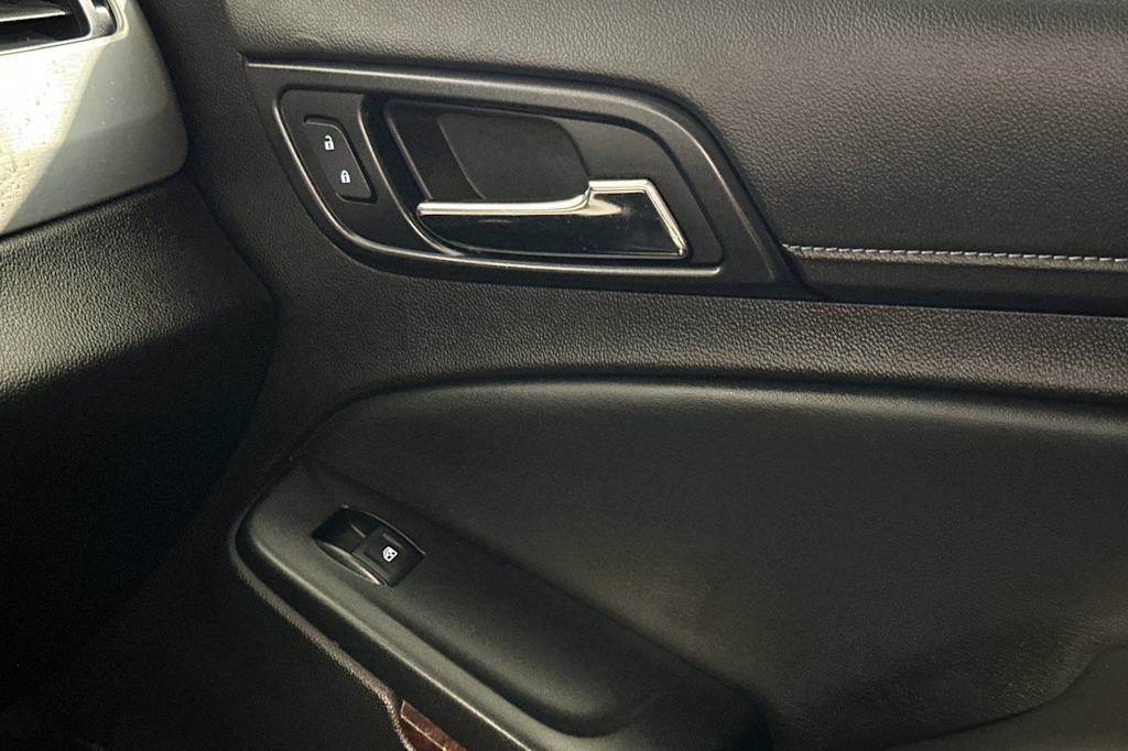 Thumbnail: 2016 GMC Yukon - 24
