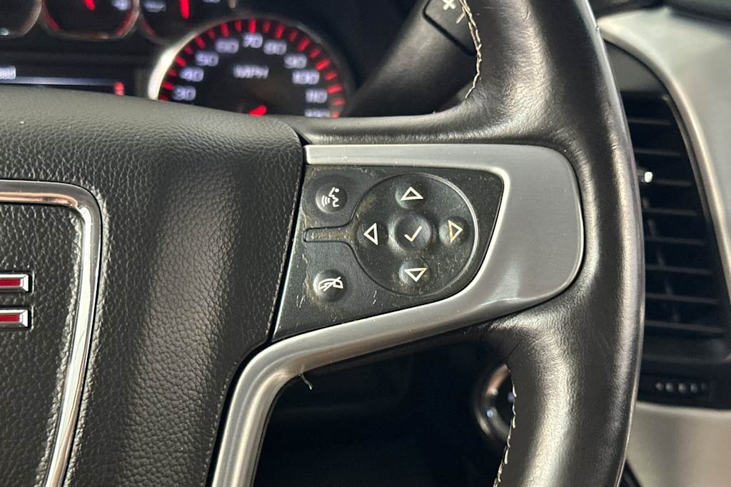 Thumbnail: 2016 GMC Yukon - 32