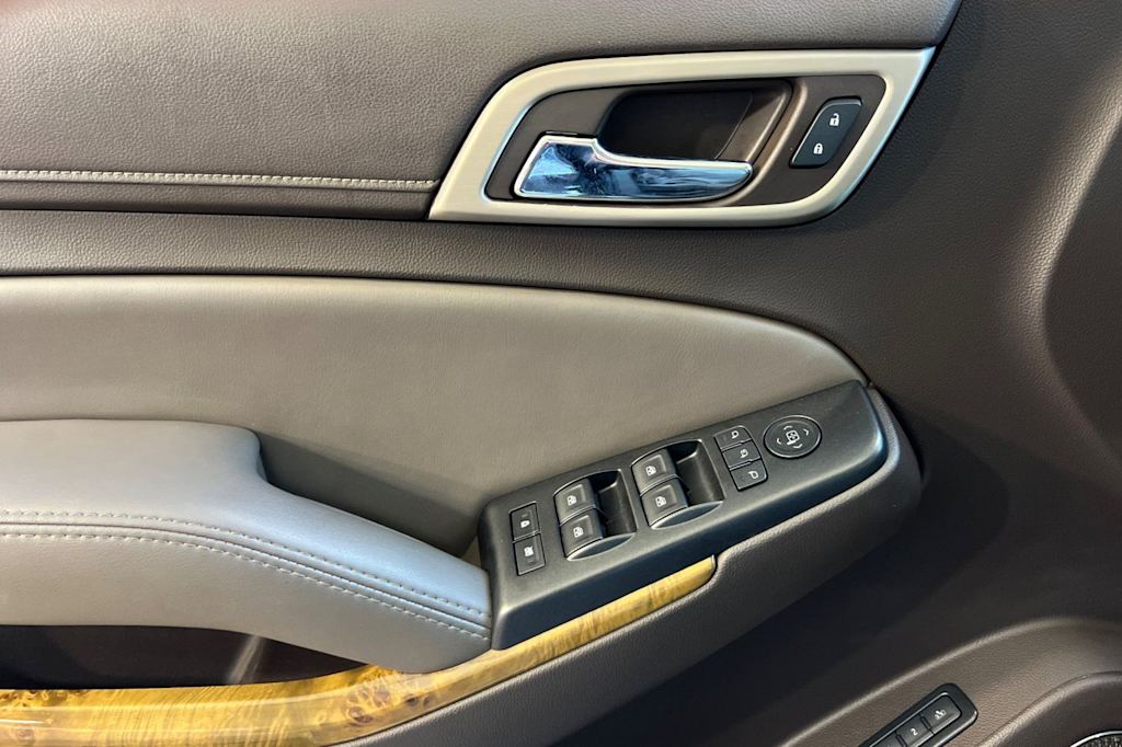 Thumbnail: 2017 GMC Yukon - 21