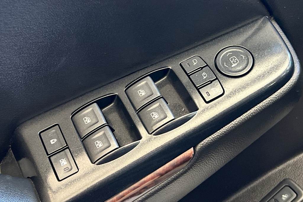 Thumbnail: 2018 GMC Yukon - 23