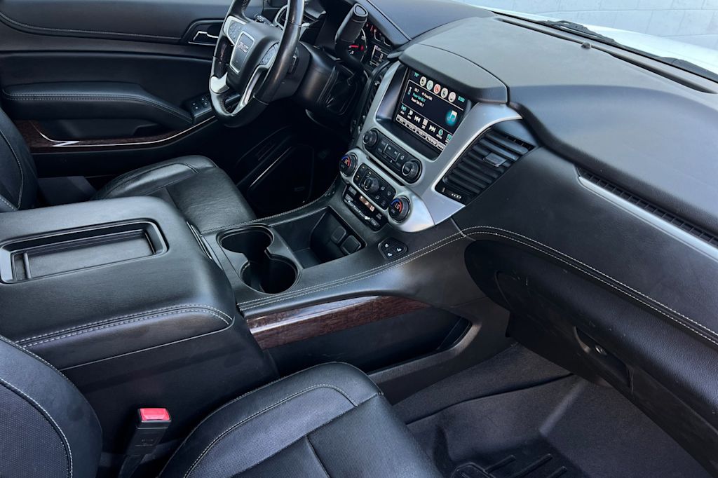 Thumbnail: 2019 GMC Yukon XL - 12