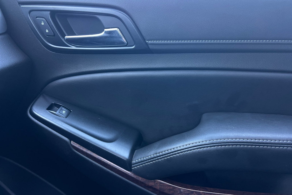 Thumbnail: 2019 GMC Yukon XL - 25
