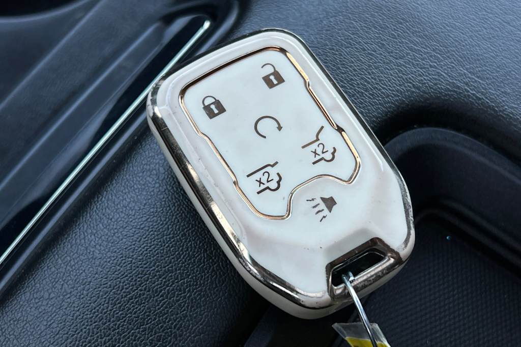 Thumbnail: 2019 GMC Yukon XL - 28