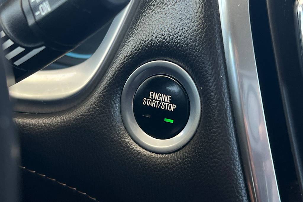 Thumbnail: 2020 Chevrolet Traverse - 32