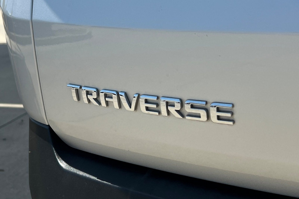 Thumbnail: 2020 Chevrolet Traverse - 24